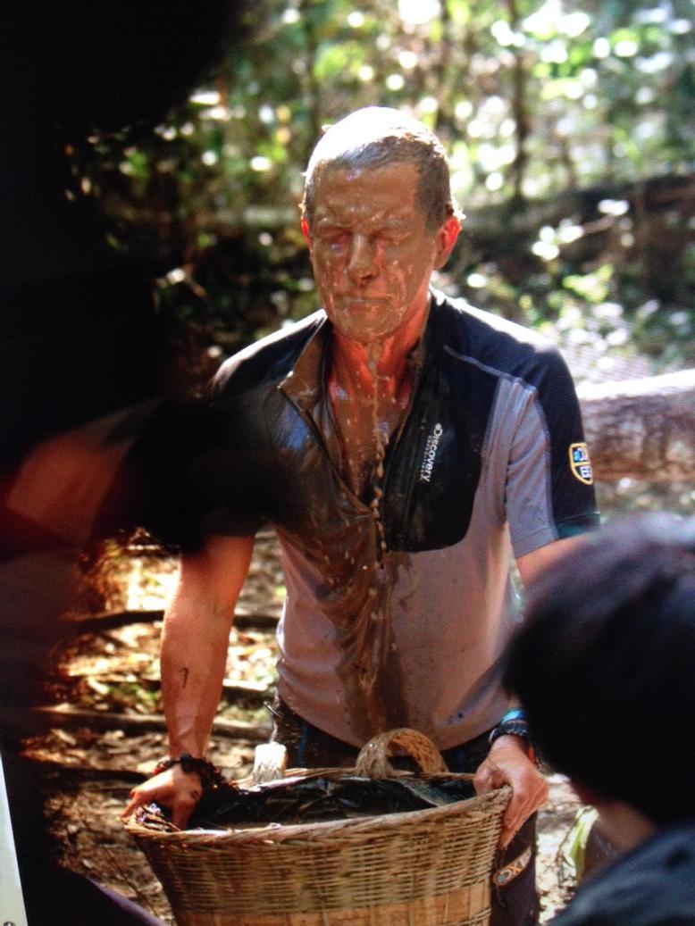 BearGrylls's tweet photo. Leading from the front with 8 incredible &amp; brave Chinese stars in the jungle for the ultimate TV show: Survivor Games http://t.co/CiJ3dK7B7E