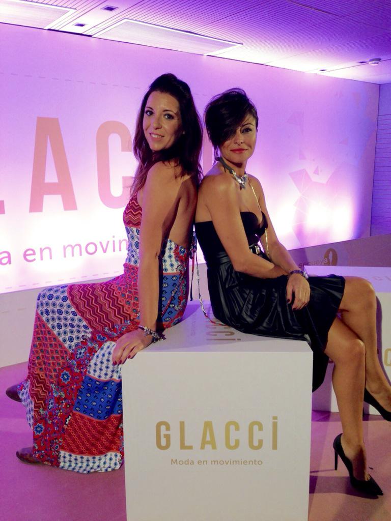 GrupoMaskeline's tweet image. Espectacular presentación de @GlacciTV enhorabuena! @gruposecuoya @FinaMartnez1 #ModaEnMovimiento