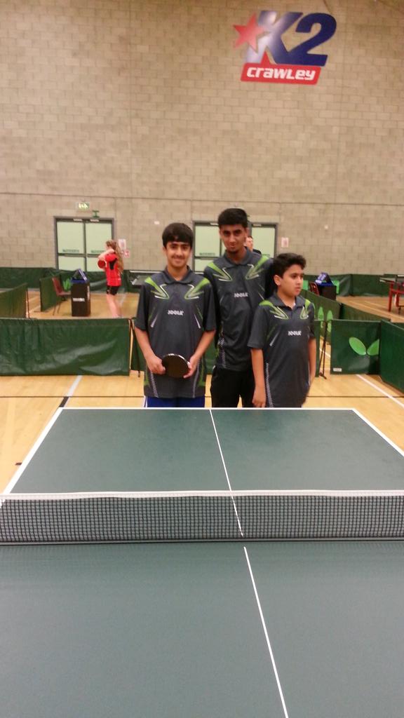 Pingponggeorge's tweet photo. @crawleyttc Club Players at the 4 Star. Hello we are over here. !!!!!! http://t.co/9BwMtoXr6s