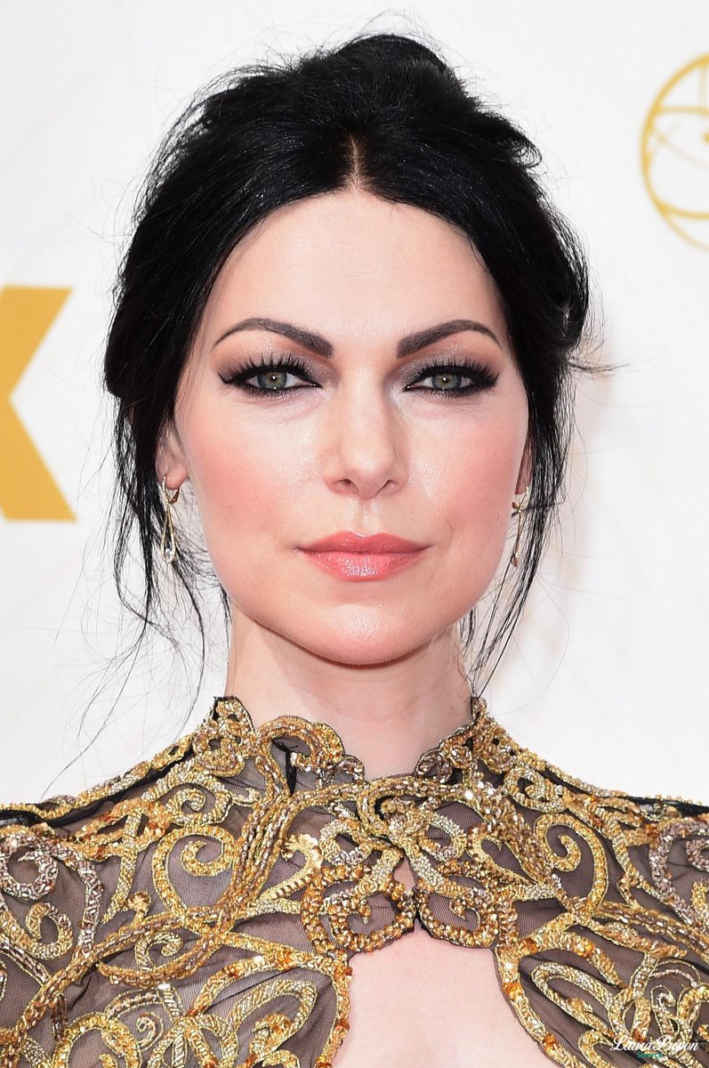LPsource's tweet photo. Gallery Updates: @LauraPrepon attends the 67th Primetime Emmy Awards - September 20: http://t.co/XevBJDSAmn http://t.co/dZeXXWyyYd