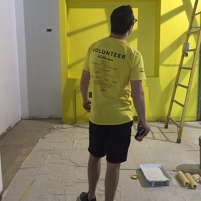 J2Made's tweet image. Perfect match #Yellow #PantoneYellow #OpenSourceHub#OpenSourcePHL (walk by 15th &amp;amp; Rainstead - can you see a Hub in …