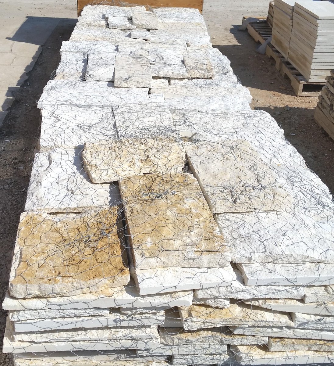 White Limestone Thin Veneer #Thin Veneer #Stone #Thin Cut Stone #Veneer Stone #Natural Stone <a href="/republicstone/">Republic Stone</a>