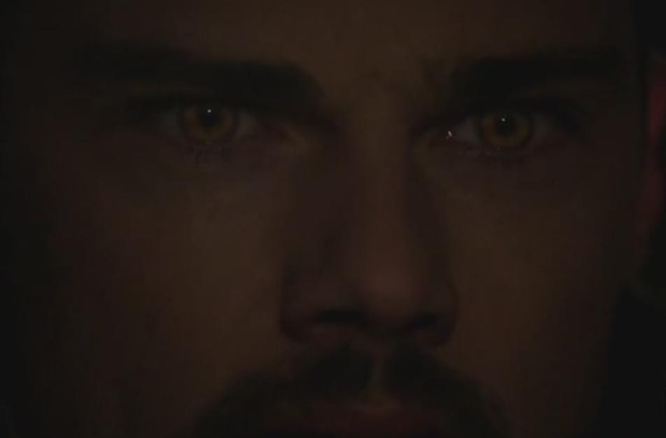 BATBSpain's tweet photo. Vincent se siente como un depredador, pero no lo es @divinity_es #BATB #ByBDivinity http://t.co/G8Ry7bRM9s