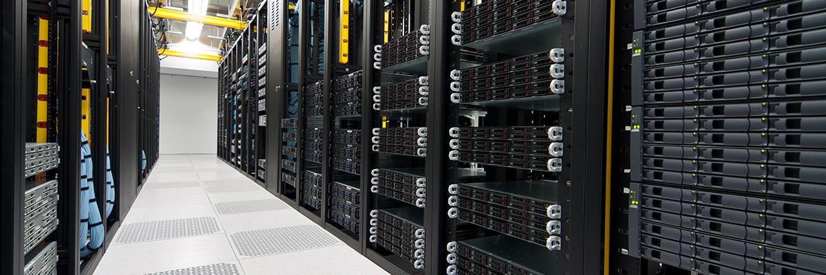 PureLu's tweet photo. Datacenter consolidation drive saves US federal agencies $2bn http://t.co/d0txWcCjxo http://t.co/w5OfUsKdW4