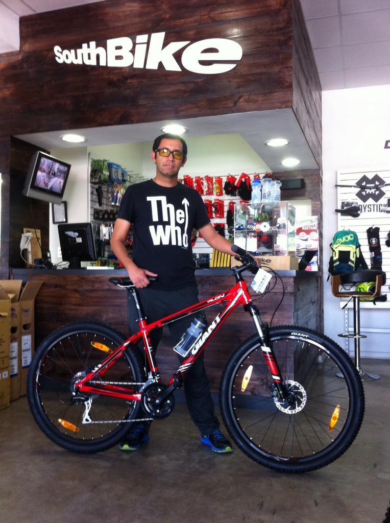 SouthBike's tweet photo. Semana #Giant en #SouthBike #Maipu para #XC una #Talon4, para un pedaleo Trail una #Trance3, pedales y deporte 👍 http://t.co/2V4eLwRWQ9
