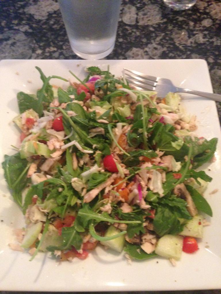KSDenver's tweet photo. Post workout meal after great training session with @JerretLaycock @proedgetraining #plateofveggies #refeed http://t.co/zsIuoriSvc