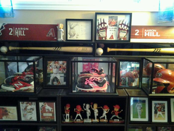 KatrineInCanada's tweet photo. @dbacksauthentic @Dbacks Here is some of my favorite Aaron Hill #DbackSwag but always looking to add more :D http://t.co/TxBpYhjN36