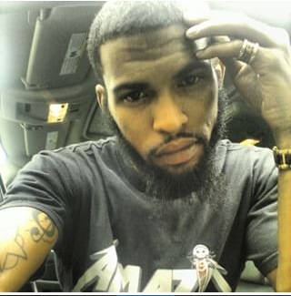 UncleCharles_OC's tweet photo. Big S / O HAPPY "TIU" BIRTHDAY 2 @Amazin_TIU  Hope That Ur Njoying Ur Day !! #TurnUp^^2DaMaxBrodie http://t.co/7xCSFU2iOB