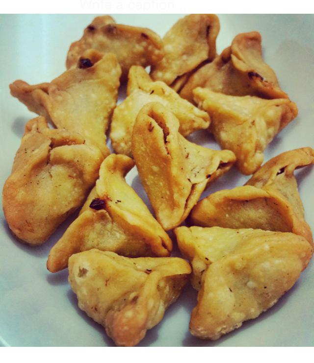 ScrewPineMV's tweet image. Lie back &amp;amp; enjoy Taaza Murana Kudi Bajiya! 😋
Inbox to order your munchies. 
#ScrewPine
#AuthenticMaldivianDelicacies