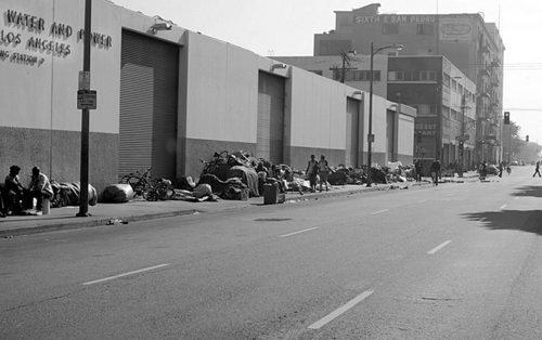 Los Angeles Wants to Spend $100M on Housing and Services for Homeless People
la.curbed.com/archives/2015/…