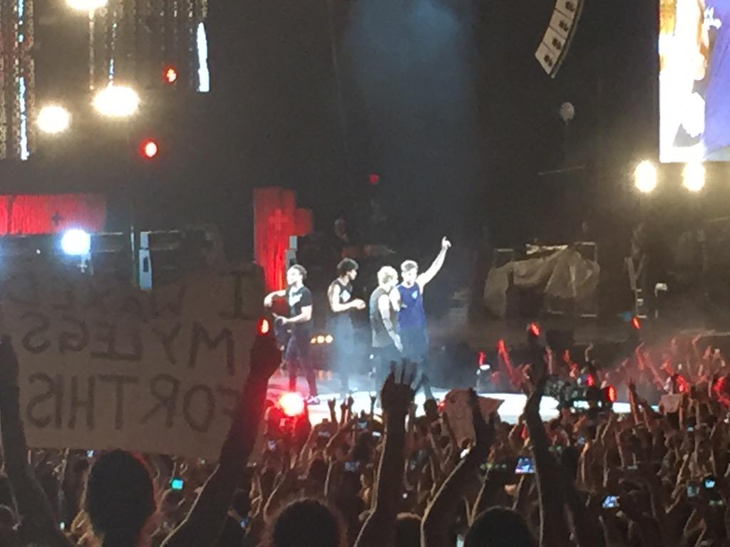 lvnxcy's tweet image. #HERESTOROWYSOMEMORIES 9/12