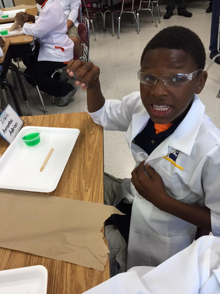 DevenMcMahan's tweet photo. Whitman Science Explorers #glowslime #ametek #WhitmanForever #SuccessTPS http://t.co/l80KrjBJYw