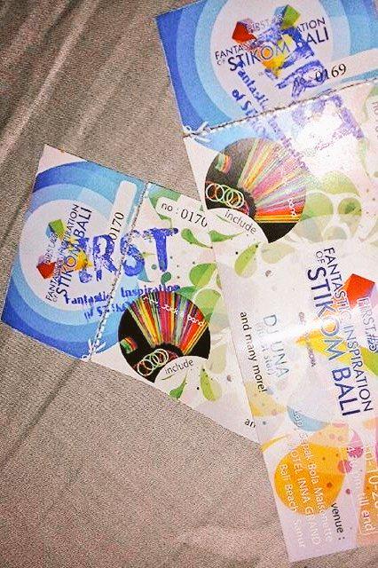 edy. bucer (@edybucer) on Twitter photo aq ud punya tiket nya kk <a href="/unaputri/">Una Putri Thamrin ♔</a> cpetin tgl 10 oktober dong .. hehee kangen bgt am kk noukk...#unalovers #bali aq ud punya tiket nya kk <a href="/unaputri/">Una Putri Thamrin ♔</a> cpetin tgl 10 oktober dong .. hehee kangen bgt am kk noukk...#unalovers #bali