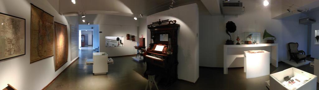 casgliadywerin's tweet photo. Diwrnod cyntaf o hyfforddiant yn Nhrevelin, ac cyfle i weld yr amgueddfa yn ein newydd wedd! #CyWladfa #Patagonia150 http://t.co/5MKdHI9P8q