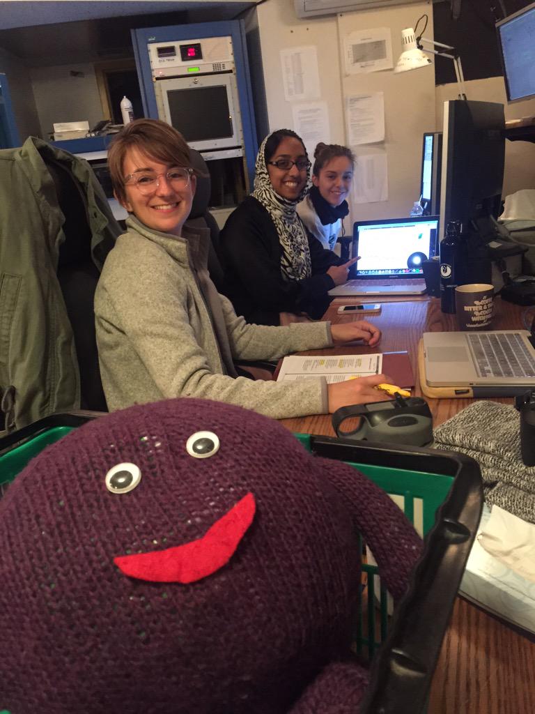 The girls are ready to parallax! Except high humidity has us closed. @saracamnasio <a href="/knitted_bd/">Lil Brown Dwarf 🔮</a> <a href="/hfics/">Haley Fica</a> #womeninSTEM