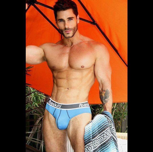 Malepulchritude tweet picture