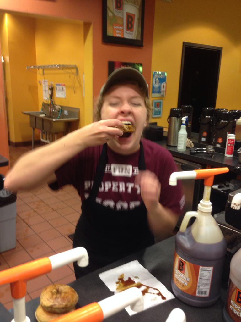 CharlieHolgate1's tweet photo. One bite http://t.co/fwsRRGZSeE