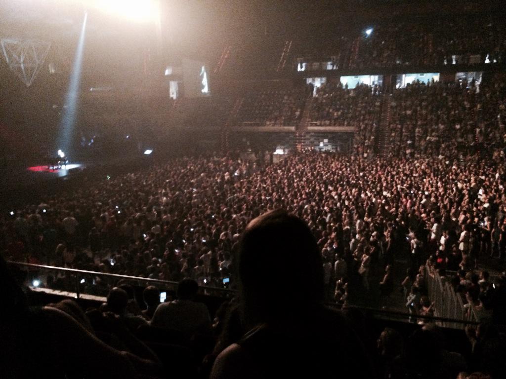 EstrellaMorente's tweet photo. Del concierto d mi amigo Alejandro Sanz....una noche inolvidable...! http://t.co/FtIGWg0ICk