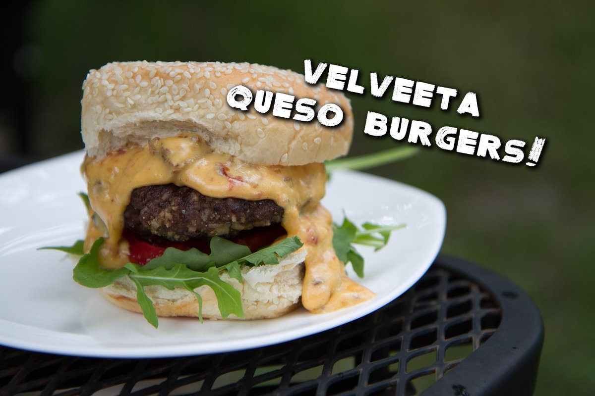 BBQBrosBlog's tweet image. Beer and Chorizo Queso Burgers for the @EatLiquidGold VELVEETA Treasure Chest Challenge! youtube.com/watch?v=MstYkb…