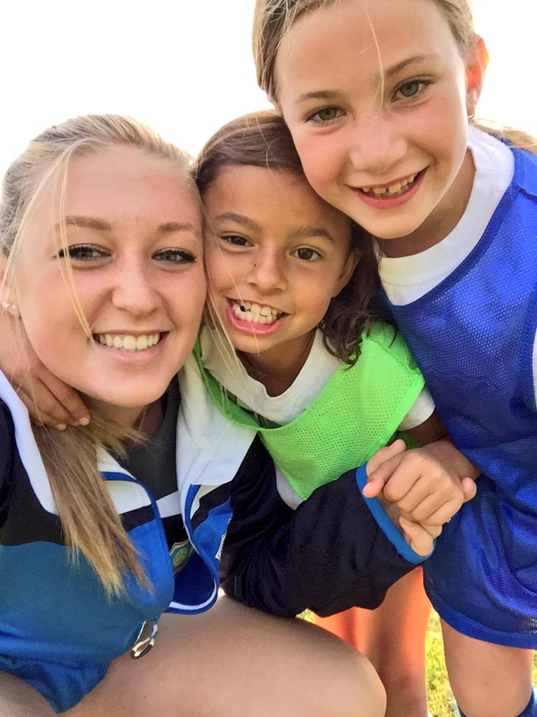 rachaeldemaris's tweet image. I ❤️ my girls #Vitesse