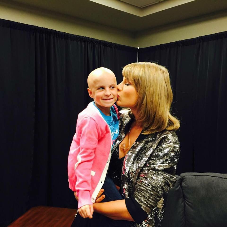 schrocknado's tweet photo. My heart has never been so full😭💙 #TaylorMETJordan http://t.co/Fwt13pJljk