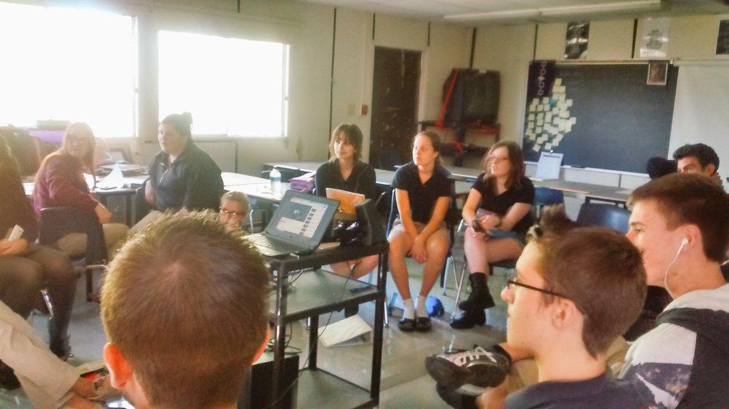 RobertaLP4's tweet image. POWERFUL work today P2 @StTSecondary @ALCDSB #MakingItMeaningful #ArtifactAssignment #ThanksForSharing