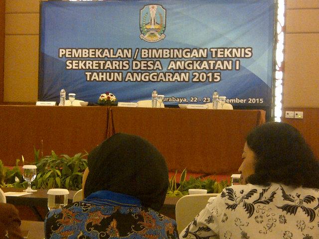 CarikM3115's tweet photo. @BPKPgoid biro pemprov #jatim mulai #bimtek #SIMDA @KemenDesa kpd sekdes angakt-1 #AyobangunDesa http://t.co/LuK6CjFwaL
