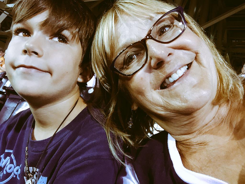 Miatama51's tweet photo. #SDinHD Gotta love the Padres! http://t.co/bddbWOaAaL