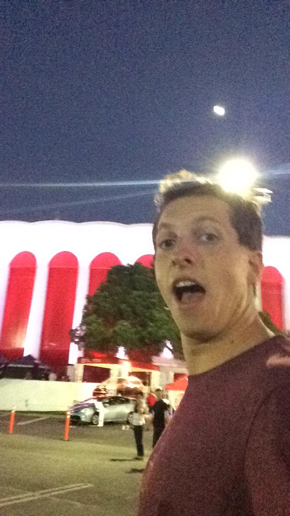 Mendeltweets's tweet photo. @foofighters I got 2 of your sweet rockin shirts tonight! Do my friends and I a solid and rock out with Aurora? Kthx http://t.co/Z4lUcY7eDP
