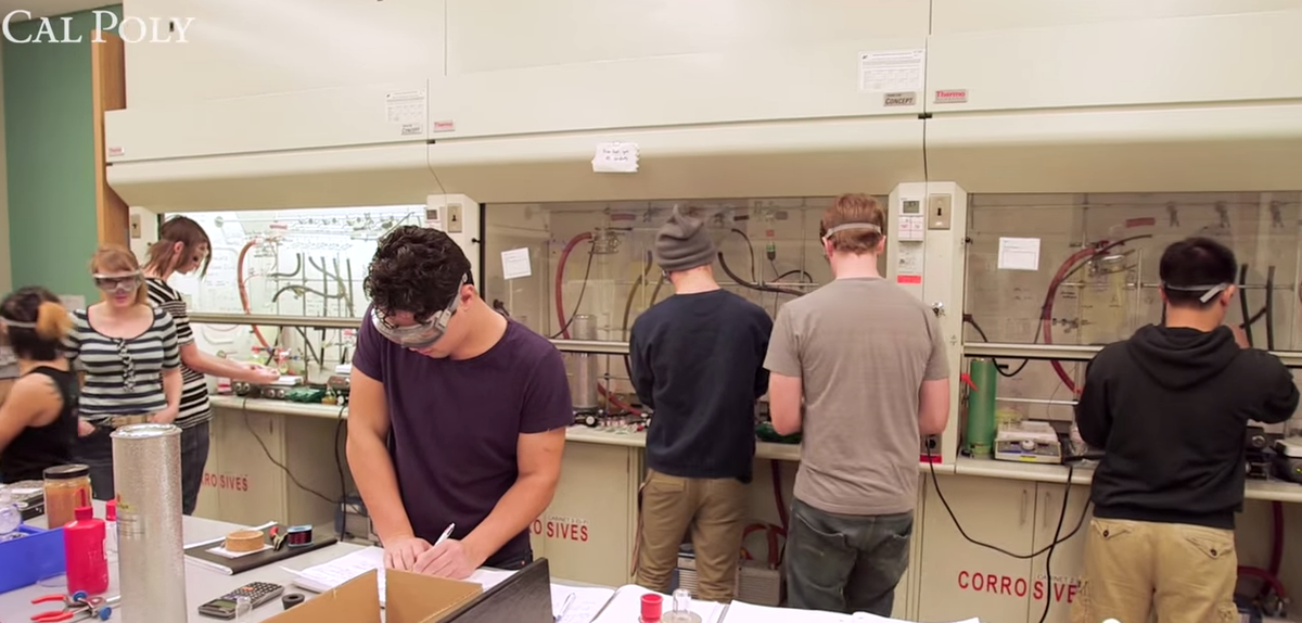 CPPrezArmstrong's tweet image. Mustangs: You are in control of your @CalPoly experience. Make the most out of your time here! ow.ly/Sv6DA