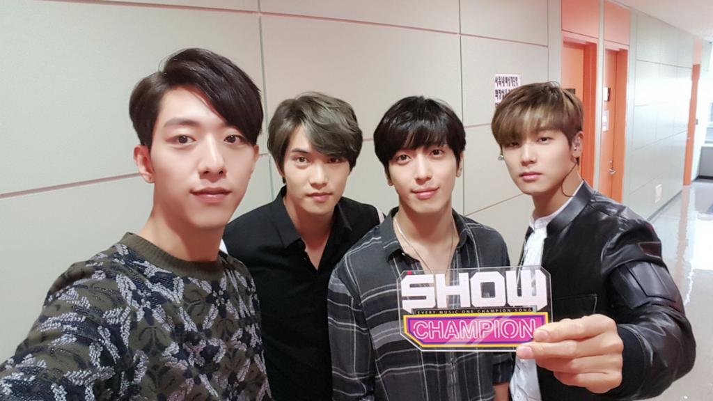 埋め込み画像への固定リンク