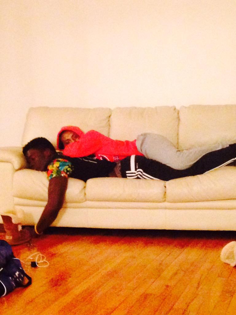 PrinceDarkNight's tweet image. TBT Bestie Goals 💞 #SpringBreak15