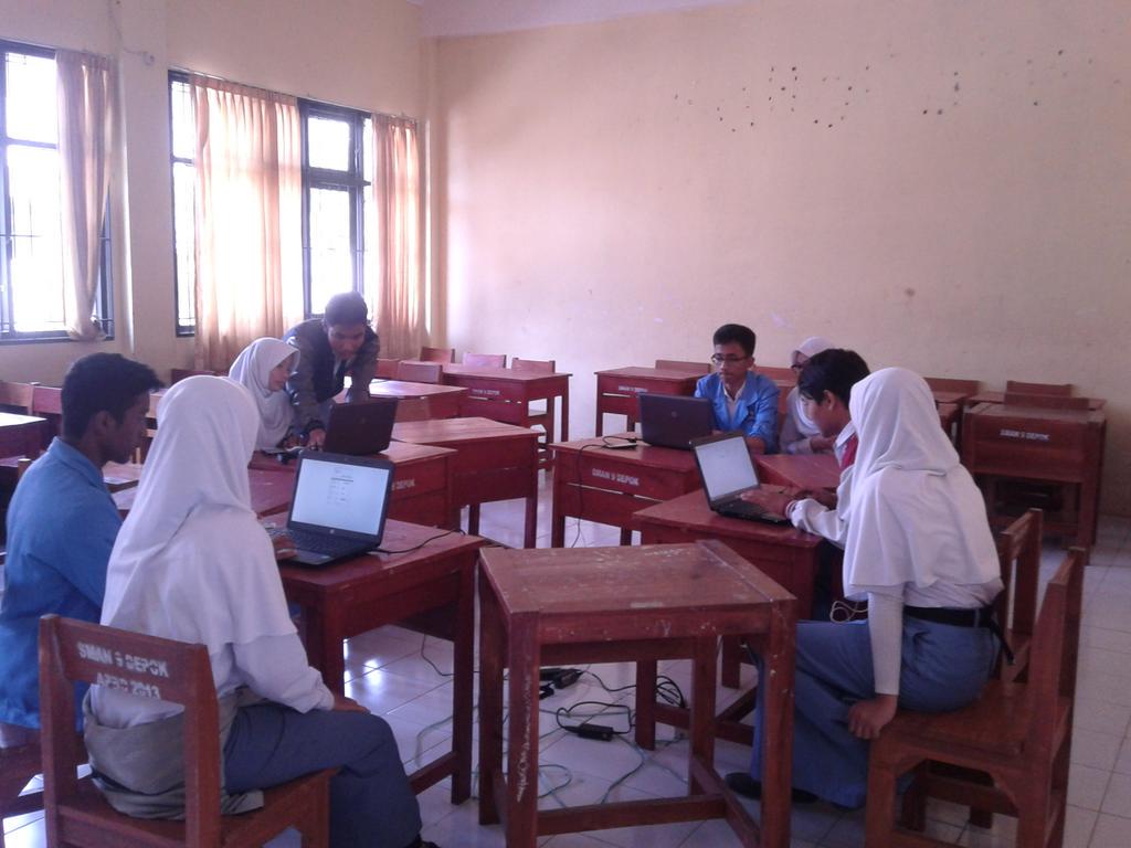 Selamat pagi.. agenda kita e-voting pemilihan ketua osis. Yuk gunakan hak pilih kalian.. <a href="/Nur_Mahmudi/">Nur Mahmudi Isma'il</a> <a href="/OSIS9depok/">OSIS9depok</a>