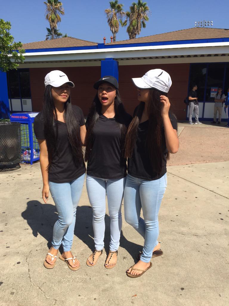 plantishe's tweet photo. JAMIE WOULD WEAR A BLACK HAT😂 #CRUMPCREW #MEX3 http://t.co/N5NZ6ecA59