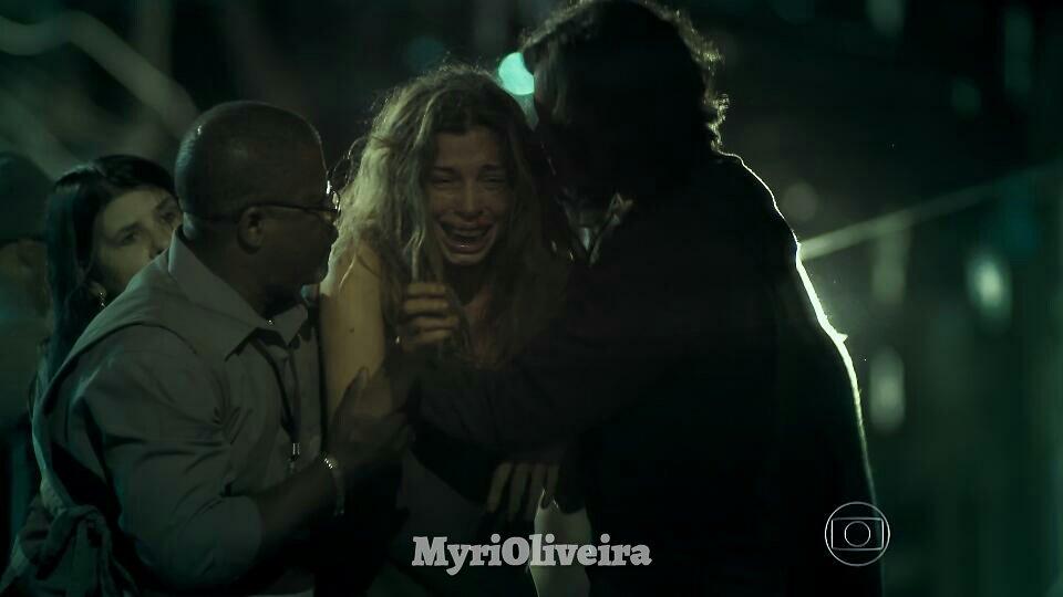 MyriOliveira's tweet photo. Chorei Vendo a Redenção da Larissa... #VerdadesSecretas http://t.co/h8GpoRLIPf