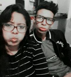 NItHoRM's tweet photo. vive la vida al maximo y deja a un lado la tristeza, se feliz siempre q el tiempo no regresa ;) http://t.co/hEeLyOD2AX