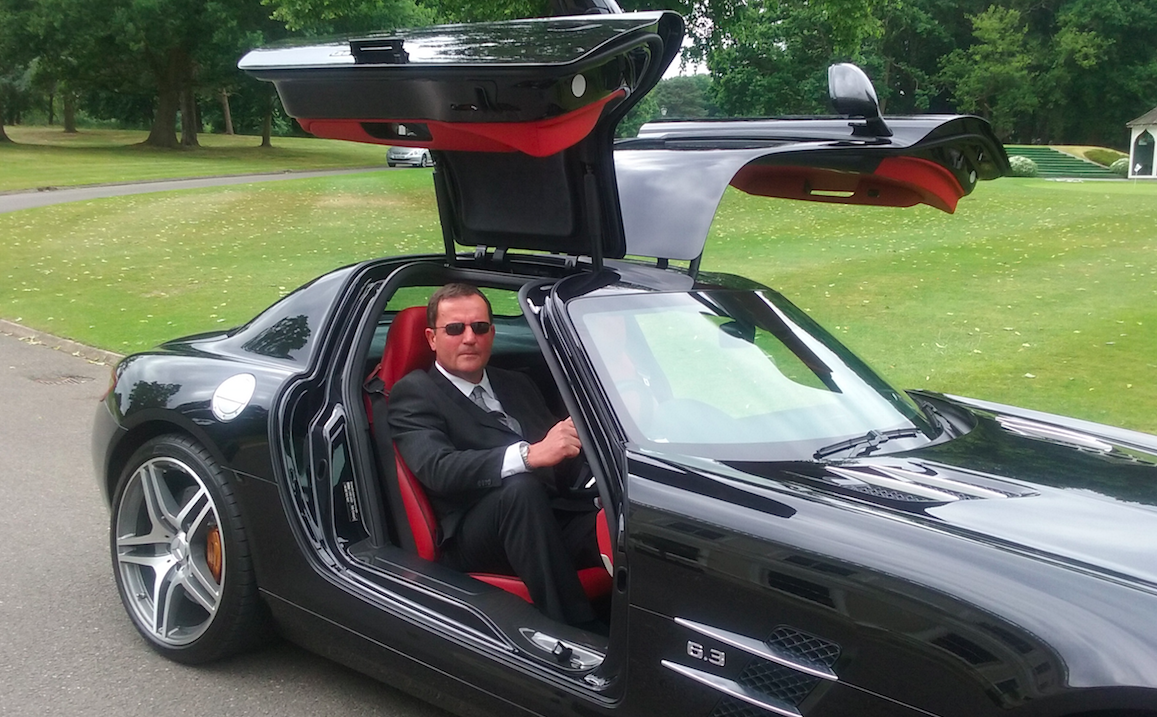 PrestigePawn's tweet photo. Wednesdays are Posh days. 8pm on @Channel4 #letsgetposh #PoshPawn http://t.co/xtxWEc7niT