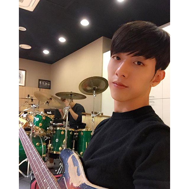 埋め込み画像への固定リンク