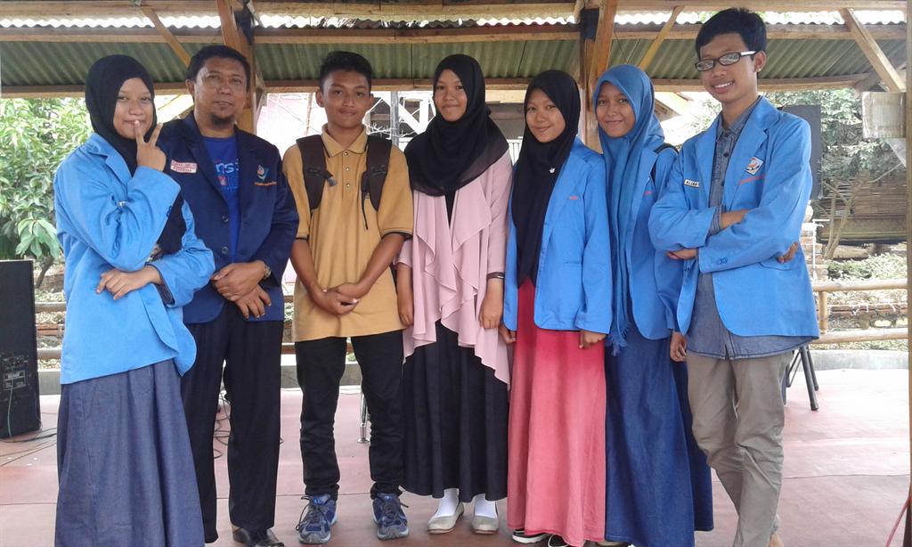 from ENGLISH SONG : 
- Milanda Prischa 
- Nurjati Setyo Raharjo