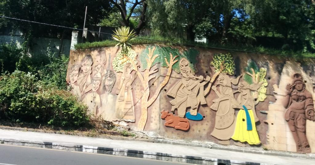TheBhopal's tweet photo. City of colors #Bhopal in the heart of India reminds of colorful festive days ahead #greencleancity @commissionerbmc http://t.co/n6d6aTY3st