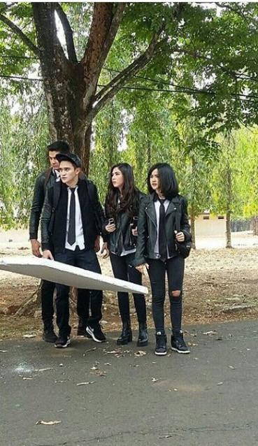 adhityaalkatiri's tweet photo. GGS2 .. 🎥🎬🐺😁✌️ http://t.co/txNeYW25dV