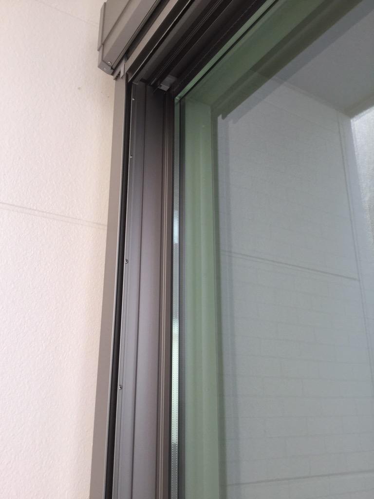 טוויטר センチュリー21 ブルーハウスの家 בטוויטר 窓ガラスが少し緑がかった色をしているのにお気づきでしょうか 遮熱高断熱low Eガラス は特殊な金属膜の加工が施されており 日差しの熱を60 紫外線を もカットしてくれる優れものです 当社では標準で