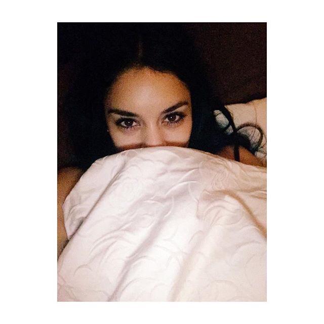 Vanessa Hudgens on Twitter: "night night love bugs💋🌛  http://t.co/qlxrvTibMY" / Twitter