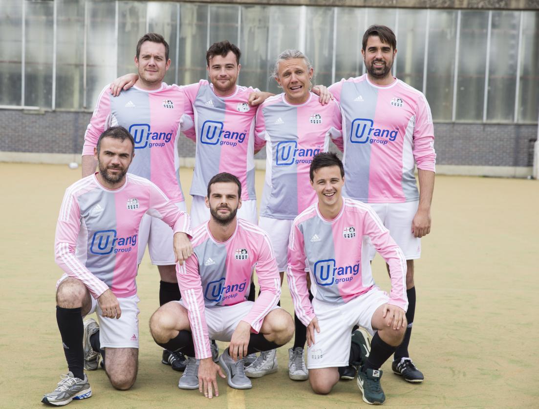 ClaphamRovers's tweet photo. The best 7 a side team in the world! What do think Bulldog? @jimmybullard @Ladbrokes #RealBalls http://t.co/Ps8mljzma5