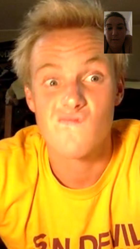 sydneymdavison's tweet photo. Face timing @corydavison29 like... http://t.co/6pNPR3YQgQ