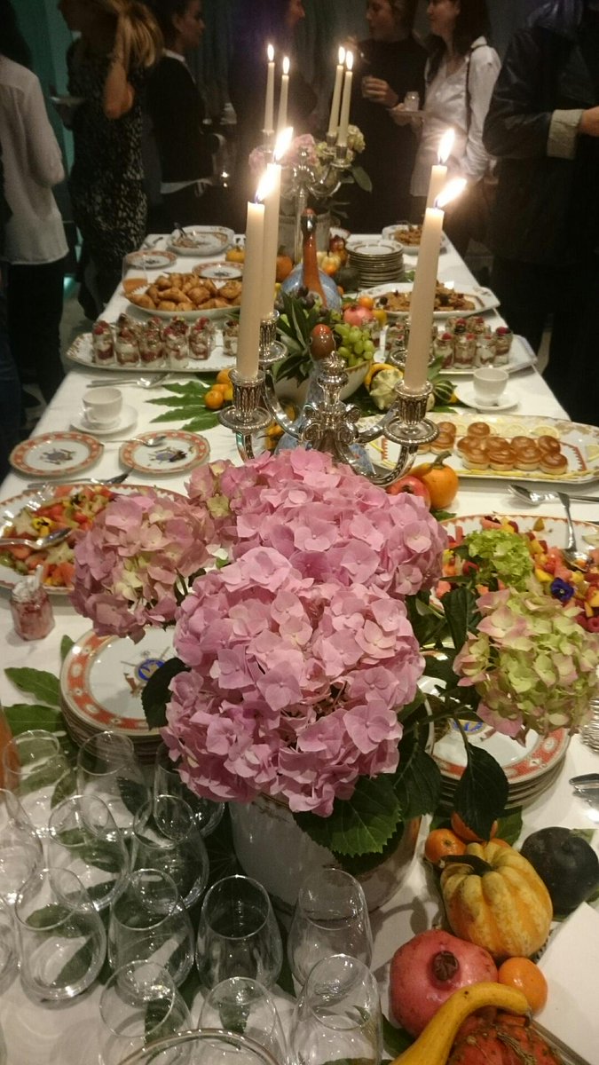 Better late than never. Thanks <a href="/DeGournayLtd/">de Gournay</a>. Thank you for the invite. Breakfast was thoroughly enjoyed by the team!