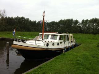 grouwstervlet's tweet photo. Grouwstervlet 9.70 met bouwnummer 37 en Grouwstervlet 11.00 met bouwnummer 65 verkocht!! http://t.co/hp2K72Ljvw