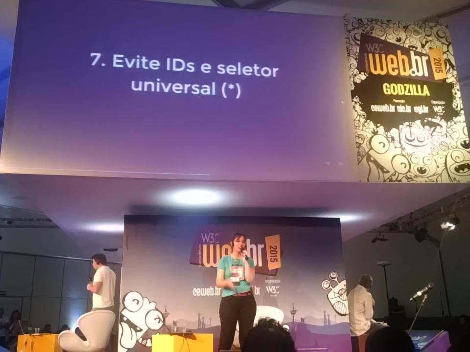 aronpc's tweet image. Ótima palestra da @talitapagani #webbr2015 #CSS