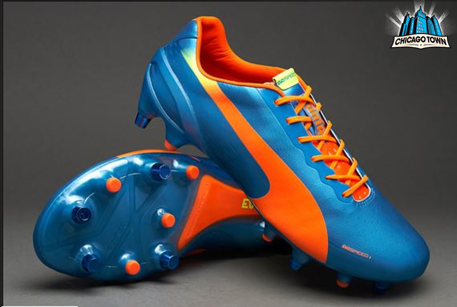 ChicagoTownIre's tweet photo. Another pair of boots are to be won this week! Everyone get Retweeting to be in with a chance of winning! http://t.co/mZUzXSuKCk