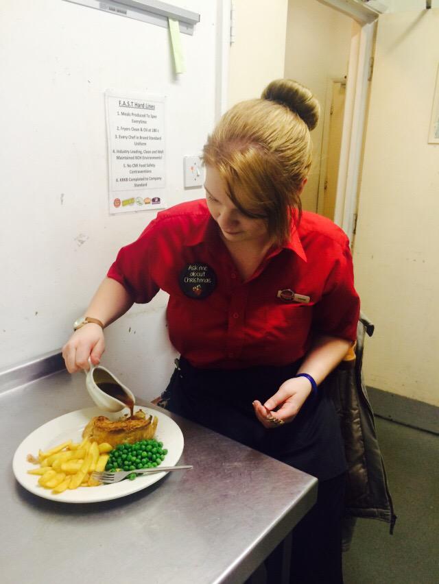 CandiceRamshaw's tweet photo. Our favourite is the Chicken and Ham pie #eatdrinkenjoy @SpencerGraydon @TizLouise @AhmetDuzenli http://t.co/XX8a0eQp5p